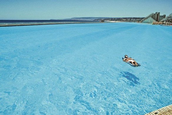 biggest swimming pool chile 05 in The Biggest Swimming Pool in the World