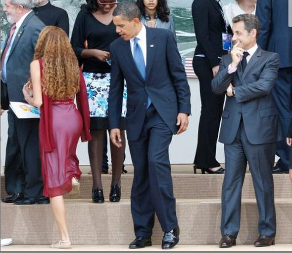 obama sarkozy 00 in Obama and Sarkozy hanging out