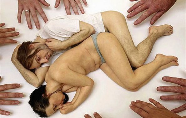 ron mueck artwork sculpture 01 in Ron Muech   Hyper Realist Sculptor