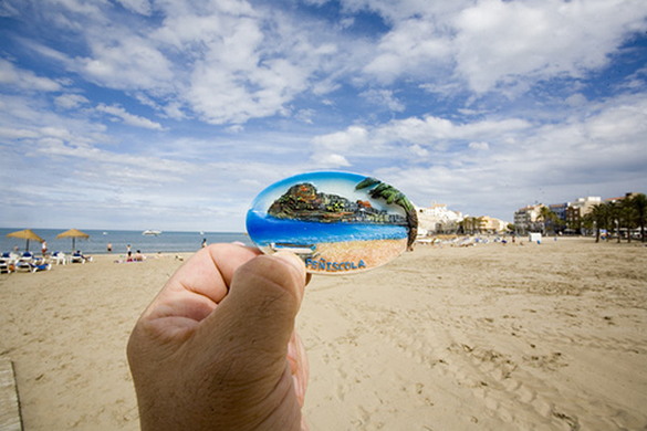 souvenirs creative photography 61 in Souvenir Photography   Souvenirs fitting in the Real World