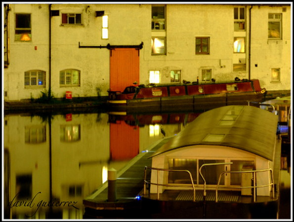 urban mirror 12 in Street Art Photography   Urban Mirrors