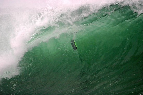 surfer wipeouts04 in Surfers Wiped Out By Gigantic Waves