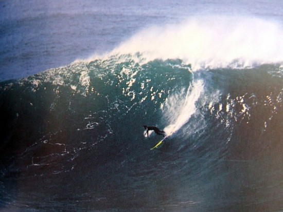 surfer wipeouts06 in Surfers Wiped Out By Gigantic Waves