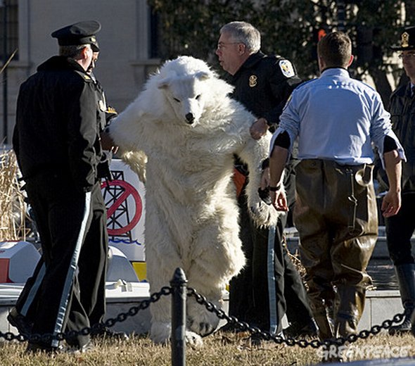 Funniest costumes to get caught in Funniest costumes to get caught in