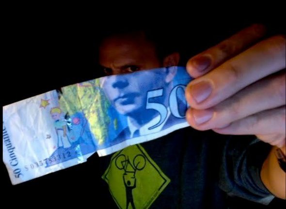 Creative Illusion Using Money Bills