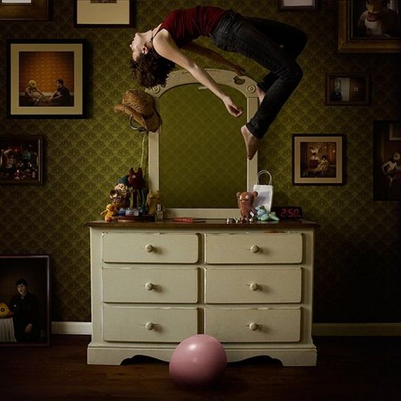 Levitation Photography - People Flying