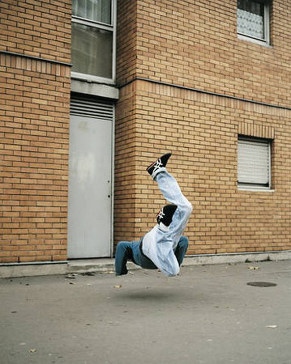 levitation photography 20 in Incredible Levitation Photography: People Can Fly