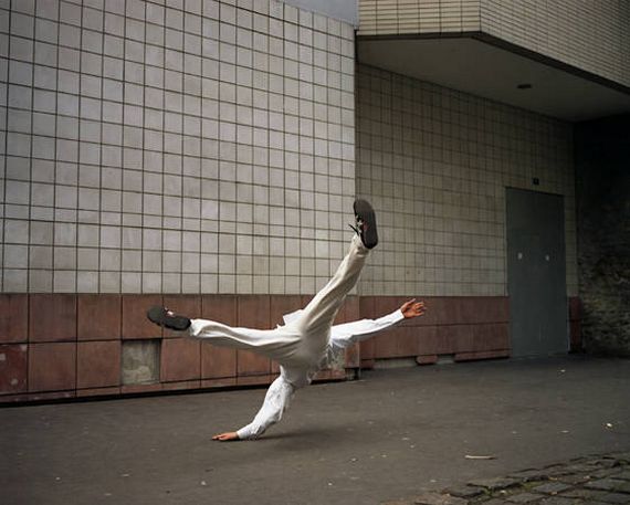 levitation photography 23 in Incredible Levitation Photography: People Can Fly