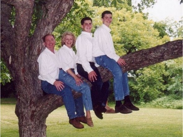 Weird Family Photo - WTF