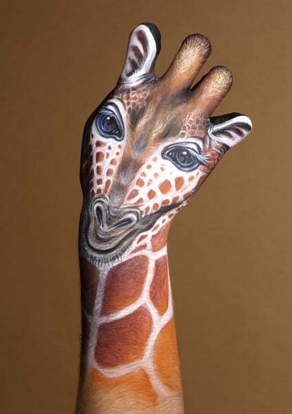 Amazing Example of Creative Animal Hand Painting