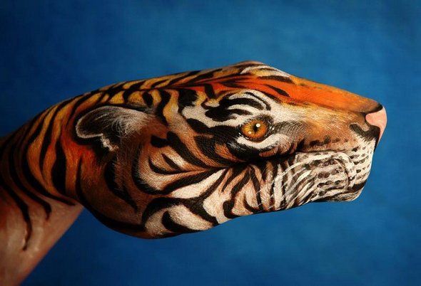 Amazing Example of Creative Animal Hand Painting