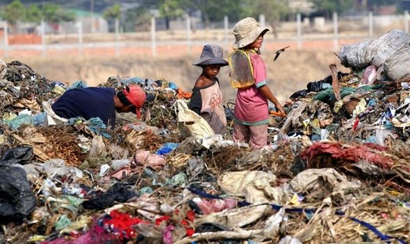 garbage dump in phnom penh 72 garbage dump in phnom penh 72 in Garbage dump in Phnom Penh: 2000 People Collecting Rubbish to Survive