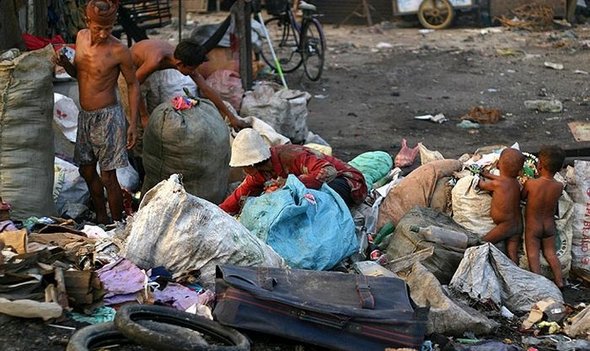 garbage dump in phnom penh 92 garbage dump in phnom penh 92 in Garbage dump in Phnom Penh: 2000 People Collecting Rubbish to Survive