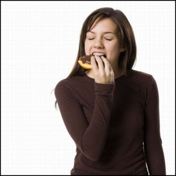 girls and dounuts 20 in Sweet Girls With Donuts   Beautiful Sight