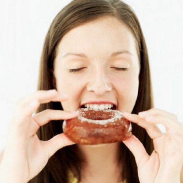 girls and dounuts 23 in Sweet Girls With Donuts   Beautiful Sight