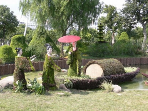 14 fantastic gardens shapes 05 in 14 Fantastic Garden Figures From Fairy Tales 