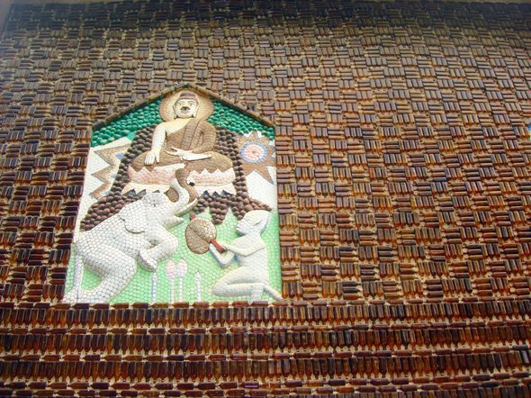 buddhist temple built out of heineken beer bottles 21 in Buddhist Temple Built Out Of Heineken And Chang Beer Bottles