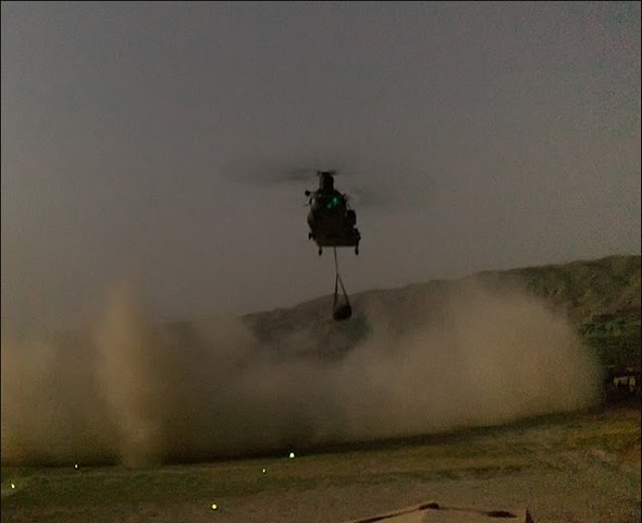 Cool Looking Helicopter Static Electricity Effect