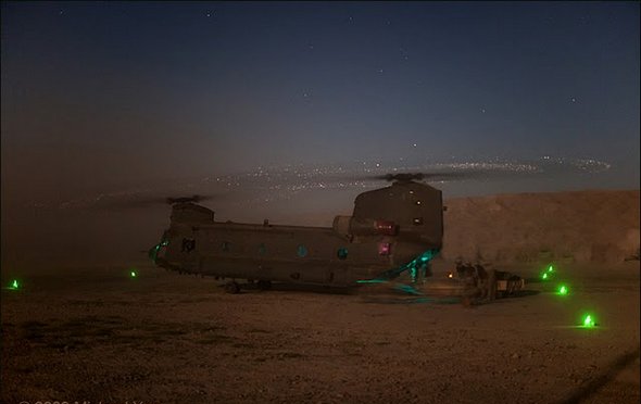 Cool Looking Helicopter Static Electricity Effect