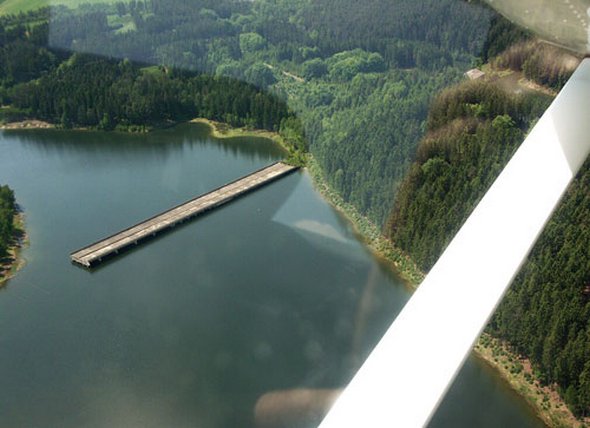 Roads Leading to Nowhere: Inspiring Photography