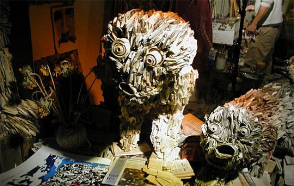 29 Interesting and Amazing Sculptures from Newpapers