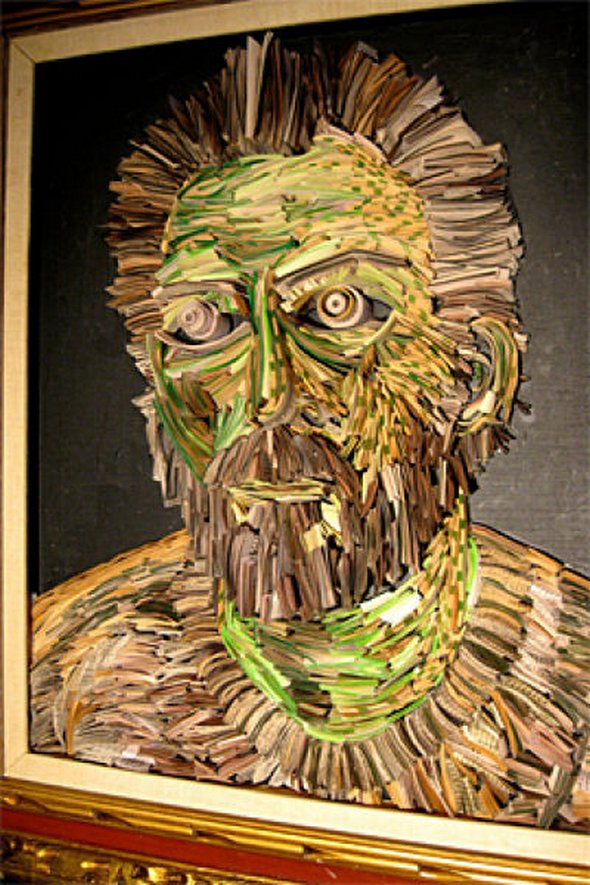 29 Interesting and Amazing Sculptures from Newpapers newpapers sculptures 26 in 29 Interesting and Amazing Sculptures from Newspapers