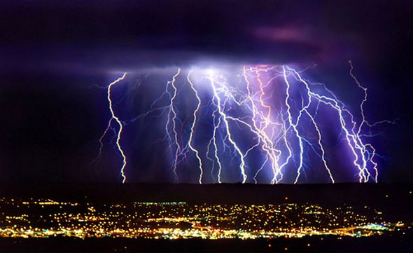 30 Fantastic Examples of Lightning Photography 30 lightning photography 13 in 30 Fantastic Examples of Lightning Photography