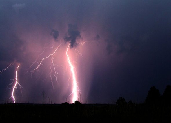 30 Fantastic Examples of Lightning Photography 30 lightning photography 21 in 30 Fantastic Examples of Lightning Photography