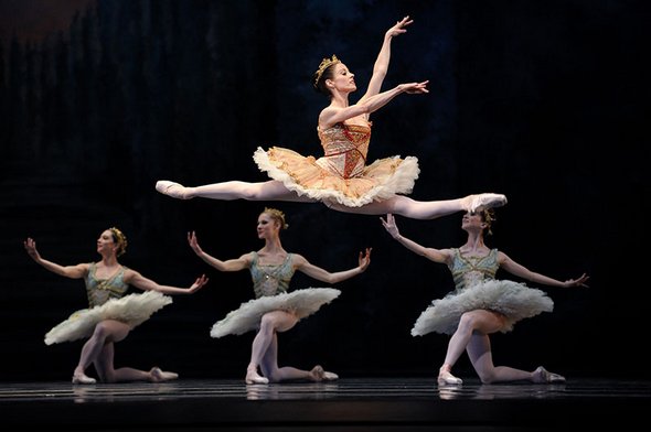 Amazing Ballet Figures Taken at The Right Moment