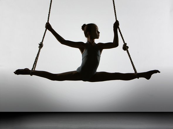 Incredible Beautiful Silhouette of Ballet Dancers