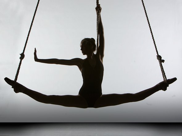 Incredible Beautiful Silhouette of Ballet Dancers