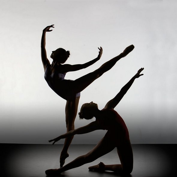 incredible beautiful slhouette 18 in Incredible Beautiful Silhouette of Ballet Dancers