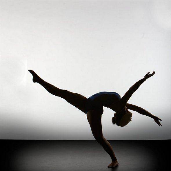 incredible beautiful slhouette 20 in Incredible Beautiful Silhouette of Ballet Dancers