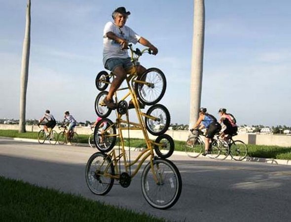 http://www.chilloutpoint.com/images/2010/08/the-craziest-bike-models/the-craziest-bike-models-13.jpg