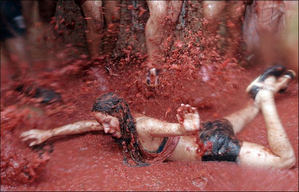 tomato fight festival 14 in Crazy Tomato Fight Festival   La Tomatina