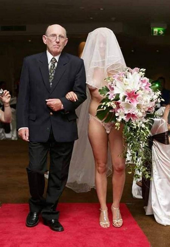 bizarre weddings 05 in 10 Freakish Wedding Ceremonies