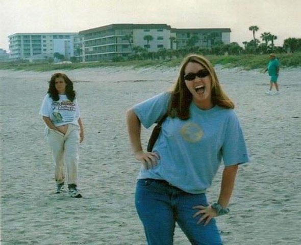 11 photos totally ruined 11 in 11 Photos Totally Ruined By Action in The Background