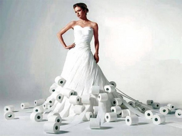 Amazing wedding dress made of toilet paper | Beanstalk Mums