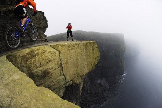 terrifying bike trail 03 in The Most Dangerous Bike Ride Trail