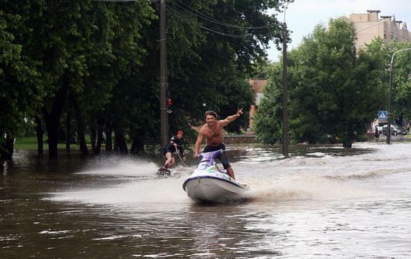 jet ski in flood 06 in Jet Skiing during a flood