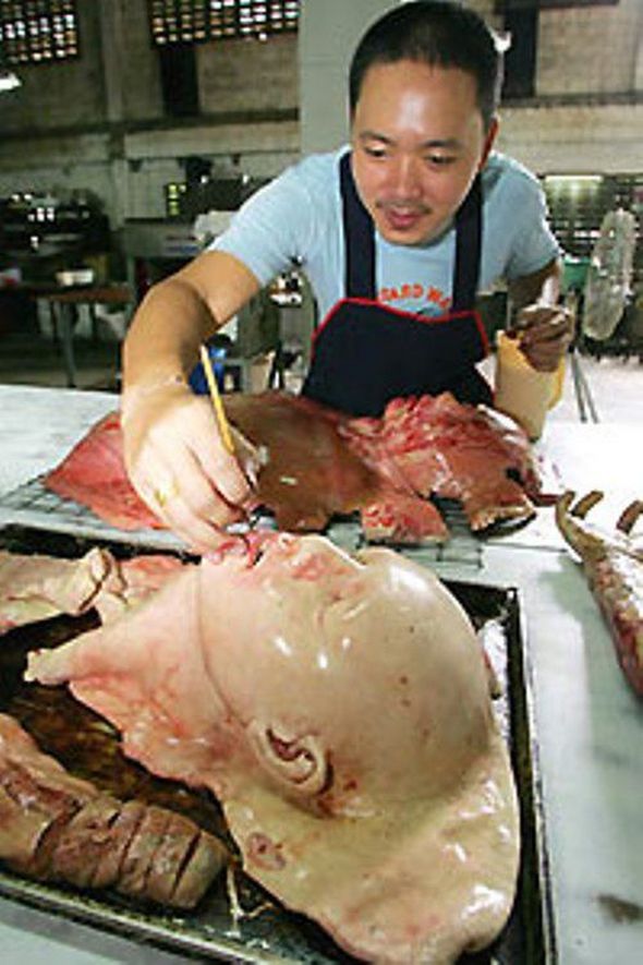 body parts bread art 07 in Body Part Bread   Sold at a bakery in Thailand