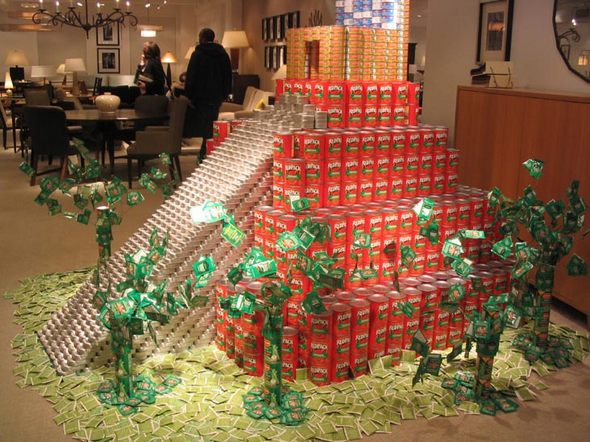 top canstruction sculpture 13 in 65 Unbelievable Canstruction Sculptures