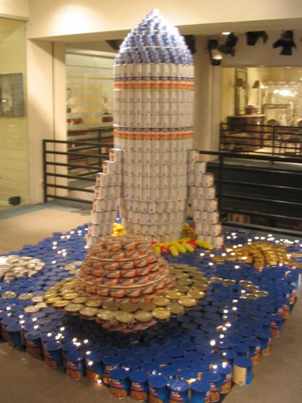 top canstruction sculpture 22 in 65 Unbelievable Canstruction Sculptures