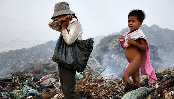 garbage dump in phnom penh 28 in Garbage dump in Phnom Penh: 2000 People Collecting Rubbish to Survive