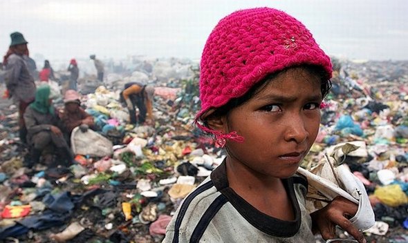 garbage dump in phnom penh 44 in Garbage dump in Phnom Penh: 2000 People Collecting Rubbish to Survive