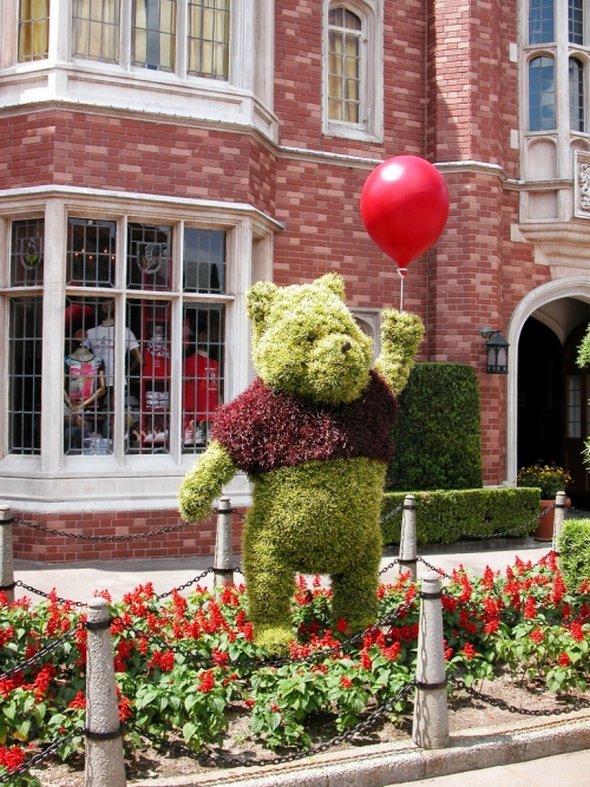 14 fantastic gardens shapes 08 in 14 Fantastic Garden Figures From Fairy Tales 