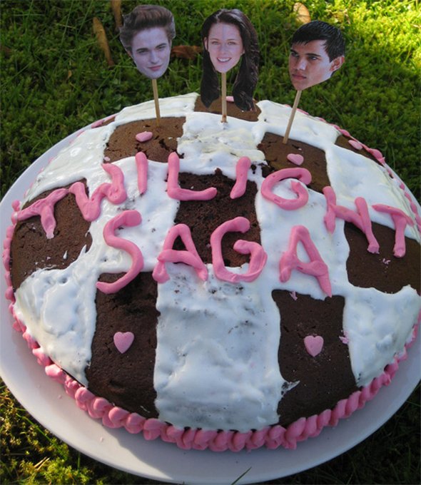 amazing twilight inspired cakes 13 in Amazing Twilight Inspired Cakes 