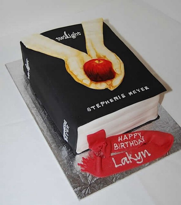 amazing twilight inspired cakes 17 in Amazing Twilight Inspired Cakes 