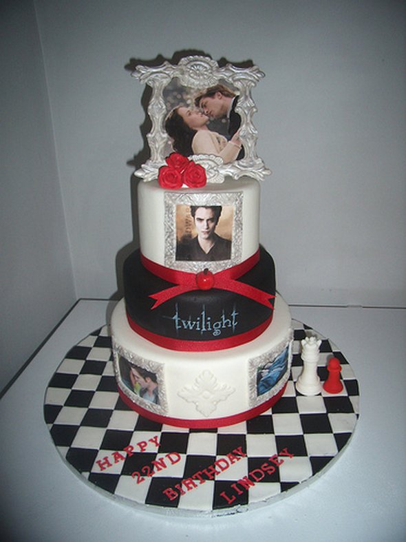 amazing twilight inspired cakes 22 in Amazing Twilight Inspired Cakes 