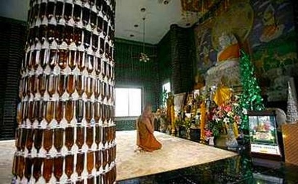 buddhist temple built out of heineken beer bottles 09 in Buddhist Temple Built Out Of Heineken And Chang Beer Bottles